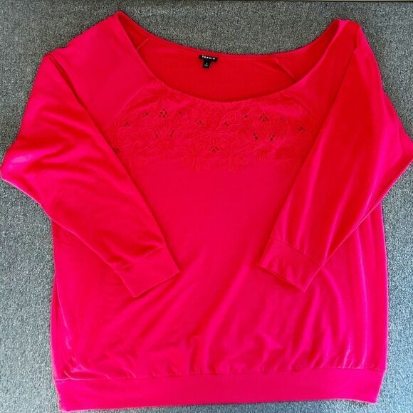 Torrid Red French Terry Off Shoulder Sweatshirt Top Embroidered Holiday 3‎ (3X) - Picture 2 of 8